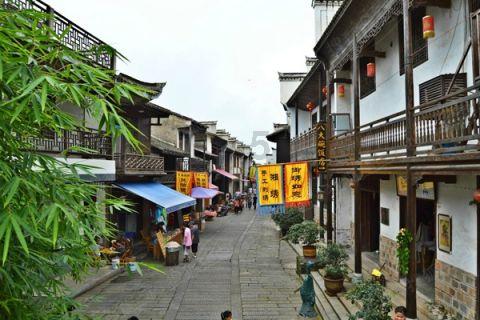 逃出漂亮花谷